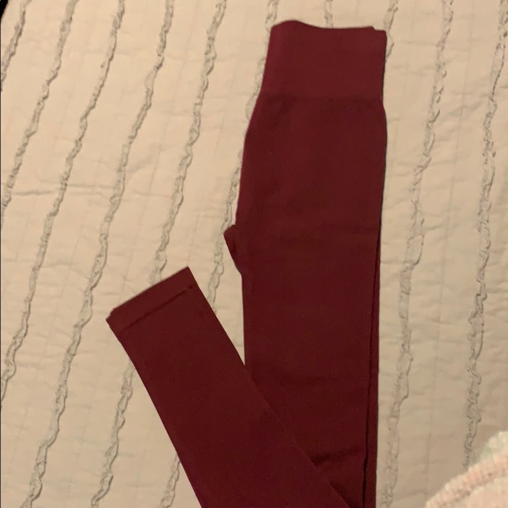 Wine colored ribbed leggings! Runs small IMO